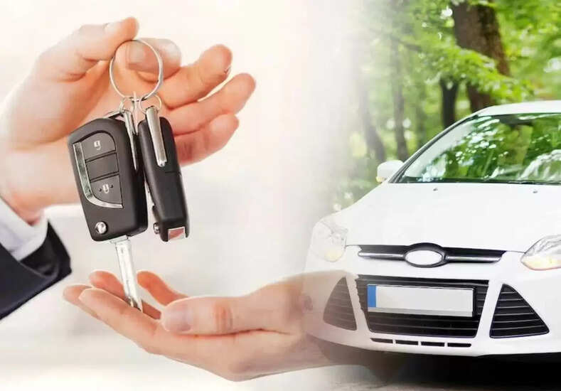 Old Cars: लेना चाहते है सेकंड हैंड कार, तो जानें इसके फायदे और नुकसान