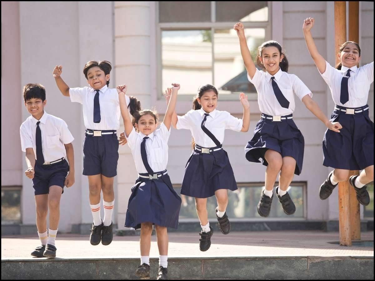 स्कूलों